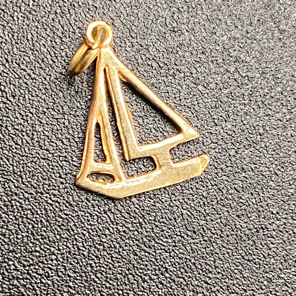 14k pendant